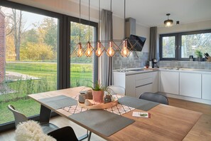 Dining - Welcome to Backsteinquartier B Putbus on the island of Rügen (Putbus)
