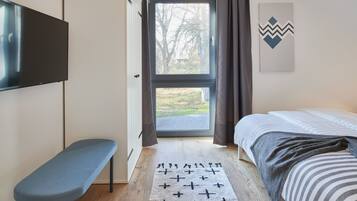 2 bedrooms, desk, iron/ironing board, free WiFi