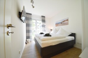 2 chambres, fer et planche à repasser, lit parapluie, Wi-Fi gratuit