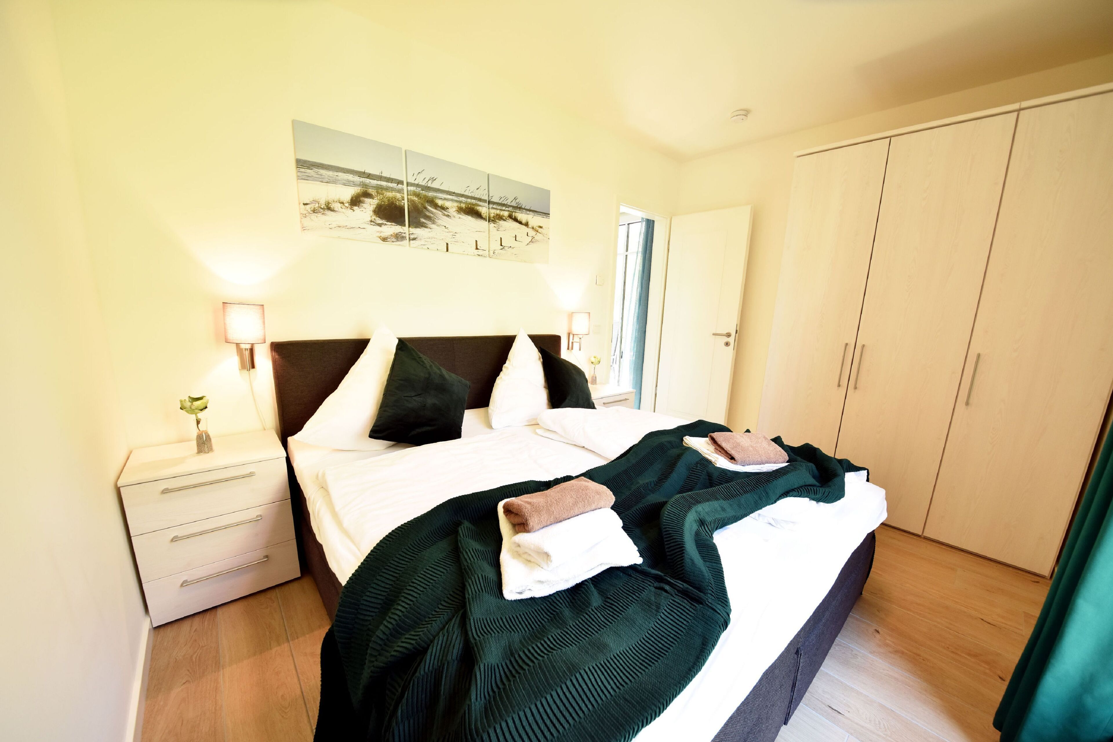 2 soverom, strykejern/-brett, reiseseng for barn og wi-fi (inkludert)