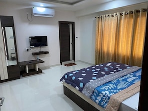 Deluxe Room | Free WiFi