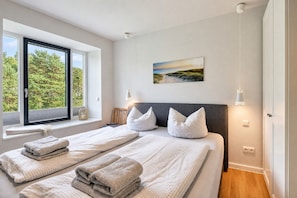 3 Schlafzimmer, Schreibtisch, Bügeleisen/Bügelbrett, kostenloses WLAN
