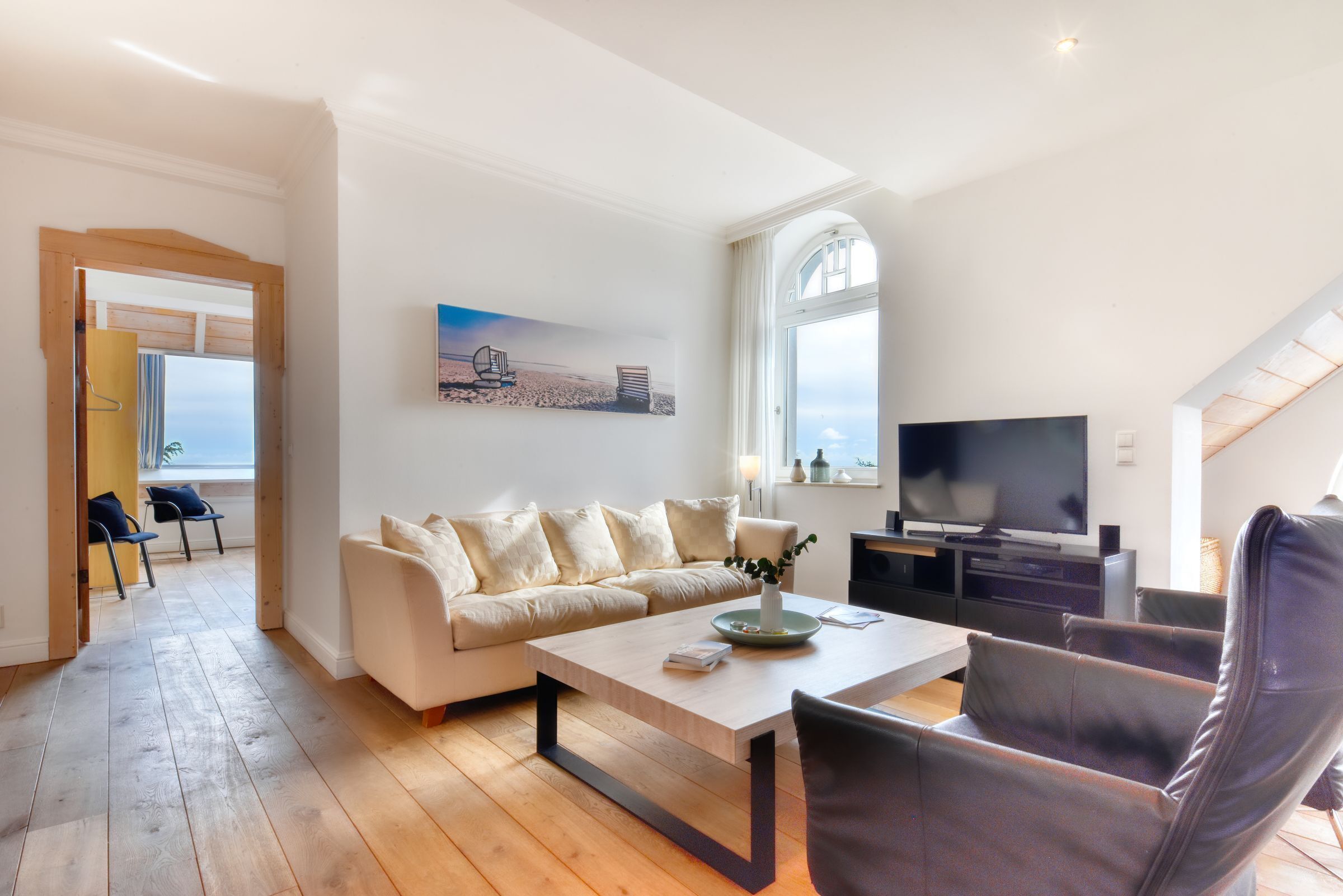 Télévision, cheminée