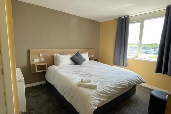 Kamar Double Deluks, pemandangan kota | Meja kerja, ruang kerja ramah laptop, dan Wi-Fi gratis