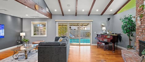 4 habitaciones y acceso a internet