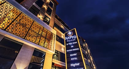 Hotel M Pro Palace Mysore - 12 Minutes to Mysore Palace