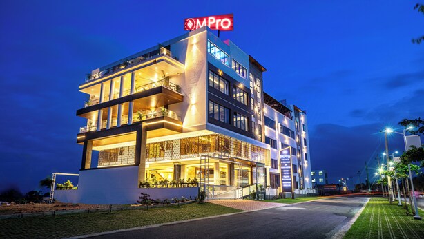 Kiến trúc tòa nhà