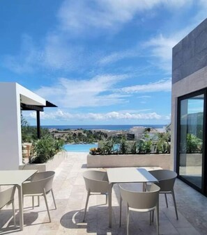 Outdoor dining - 301 - Sea Tower - ocean view - 5 minutes from the beach (Playa del Carmen)