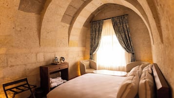 1 chambre, coffres-forts dans les chambres, fer et planche à repasser