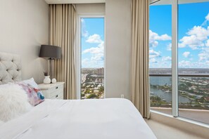 3 bedrooms, iron/ironing board, WiFi, bed sheets - Ritz-Carlton Oceanfront Penthouse - Hotel Amenities ★★★★★ by Guaranteed Rental™ (West Palm Beach)