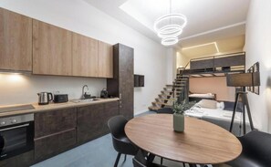 2 Schlafzimmer, Schreibtisch, Bügeleisen/Bügelbrett, kostenloses WLAN