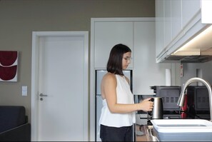 Fridge, microwave, oven, toaster - Casa das Lajes T1 (Presa do Caetano)