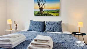 3 soverom, strykejern/-brett, wi-fi og sengetøy