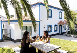 Outdoor dining - Alojamento Quinta São José - Duplo/Twin - 3 (Angra do Heroísmo)