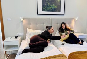 1 camera, Wi-Fi gratuito, lenzuola