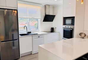 Fridge, microwave, oven, dishwasher