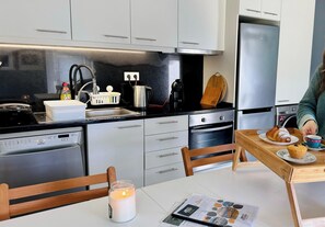 Fridge, microwave, oven, dishwasher