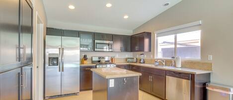 House (4 Bedrooms) | Interior