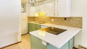 Apartment (1 Bedroom) | Interior