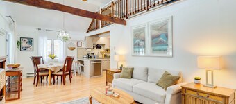 8 Mi to Big Boulder Mountain: Cabin w/ Decks!