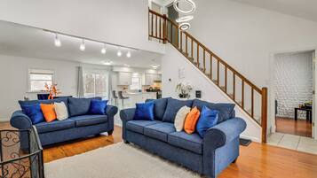 House (3 Bedrooms) | Front of property