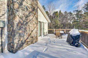 House (5 Bedrooms) | Interior - 1 Mi to Sugarbush Resort: Dog-friendly Home! (Waitsfield)