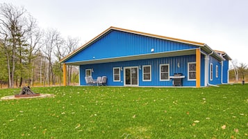 Rumah (3 Bedrooms) | Bagian depan properti