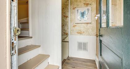 Walk to Garden & Restaurants: Zanesville Apartment