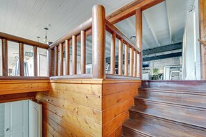 House (3 Bedrooms) | Interior - Lakefront Family Home w/ Pool in Streetman! (Streetman)