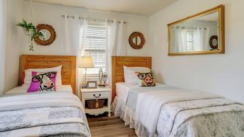 Rumah (2 Bedrooms) | Interior