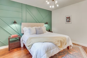 Cottage (3 Bedrooms) | Interior - Patio & Lake Views: Family-friendly Canton Retreat (Canton)