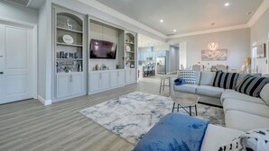 Living area - Day Trip to Yosemite: Spacious Home w/ Fireplace (Madera)