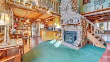 House (3 Bedrooms) | Interior