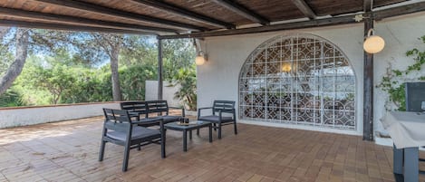 Classic Villa | Terrace/patio