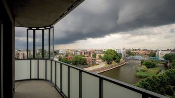 Departamento urbano, balcón | Balcón