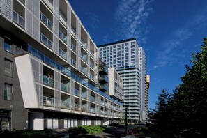 Front of property - RentPlanet - Apartamenty Quorum (Wroclaw)