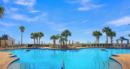 The Beach Club Cottage 15 by Liquid Life