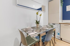 2 bedrooms - Premium Ealing Living Fast London Airport Access (London)