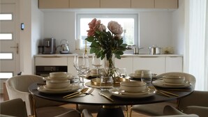 Dining - Pet friendly home in Liznjan (Liznjan)