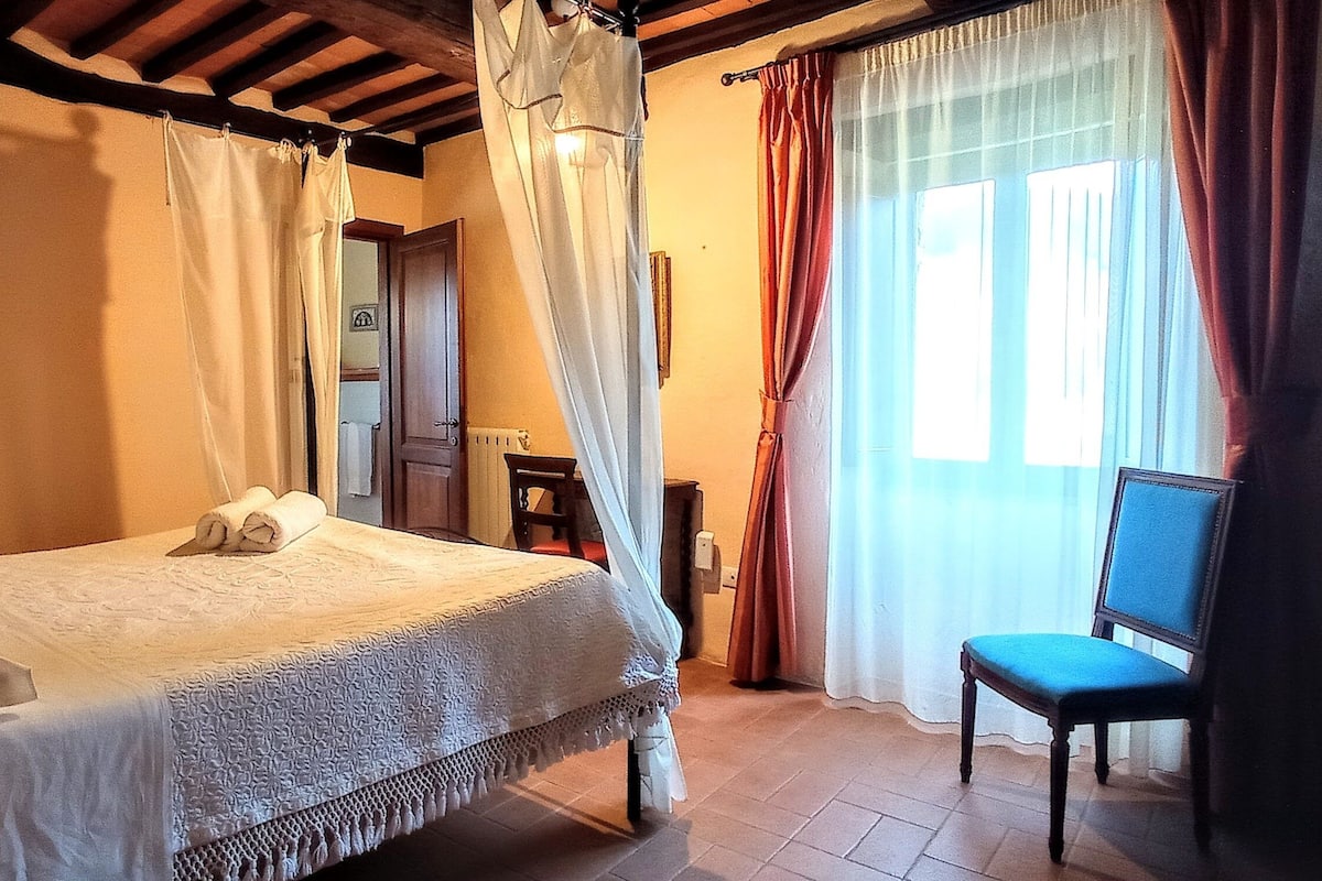 Habitación doble, baño privado, vista al jardín | Sábanas de algodón egipcio y ropa de cama de alta calidad