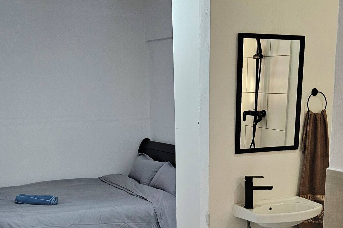 3 ห้องนอน, เตารีด/โต๊ะรีดผ้า, Wi-Fi ฟรี