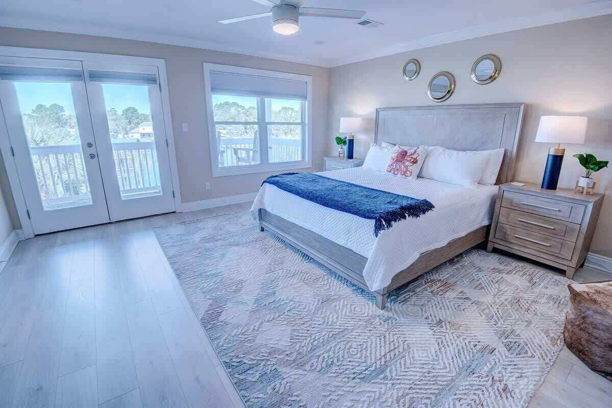 4 soverom, strykejern/-brett, wi-fi (inkludert) og sengetøy