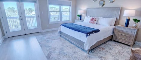 4 soverom, strykejern/-brett, wi-fi (inkludert) og sengetøy