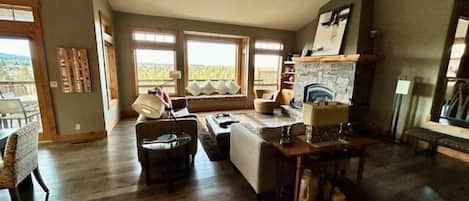 Hus - 3 sovrum | Vardagsrum | Smart-tv