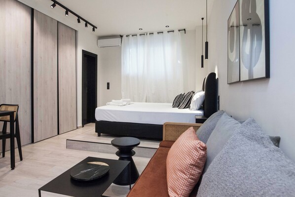 Living area - Lovely Brand New Studio byVictoria Metro (Athens)