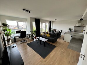 Apartment, River View | Living area