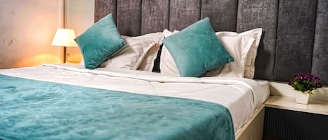 2 BHK AC Room | Free WiFi