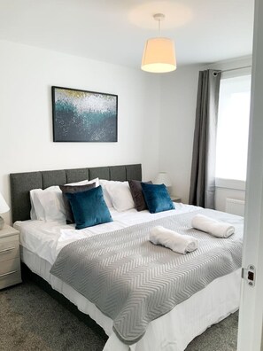 3 bedrooms, iron/ironing board, free WiFi, bed sheets