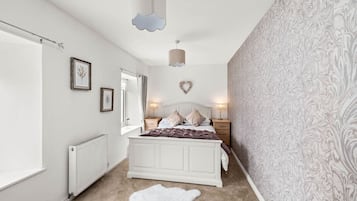 2 soveværelser, skrivebord, strygejern/strygebræt, gratis Wi-Fi