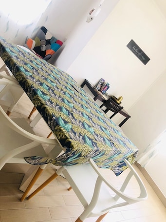 In-room dining. Chez Moi